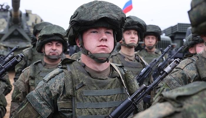 Putin kritik kararı imzaladı: Rusya’da askere çağrılma yaşı 27’den 30’a yükseltildi!