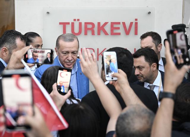 AA-20230916-32168747-32168745-CUMHURBASKANI_ERDOGAN_BM_78_GENEL_KURULUNA_KATILMAK_UZERE_ABDYE_GELDI