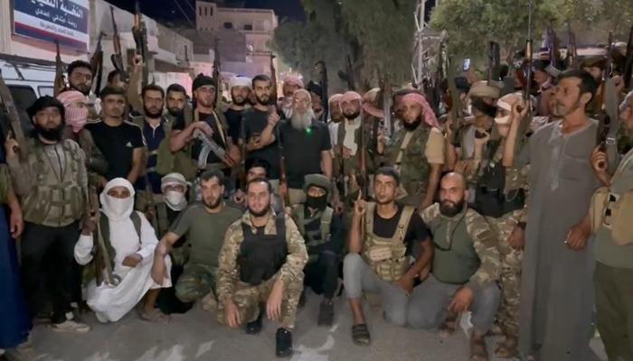 Çatışmalar Münbiç’e sıçradı! Arap aşiretleri birleşiyor, terör örgütü arkasına bakmadan kaçıyor: 22 köyü temizlediler