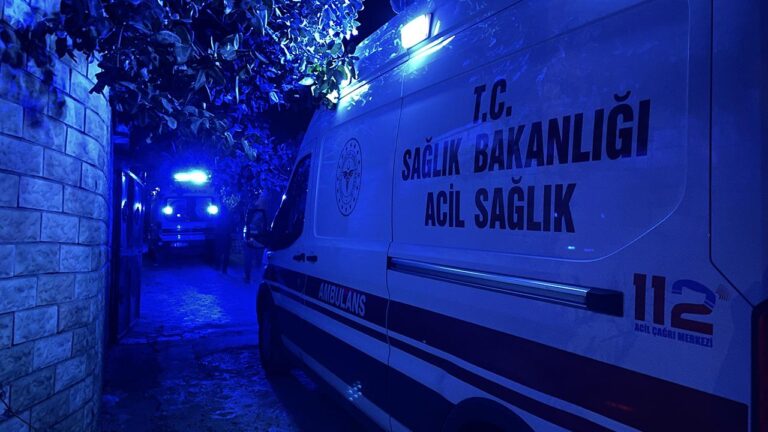 Ankara’da bıçaklı kavgada 5 kişi yaralandı