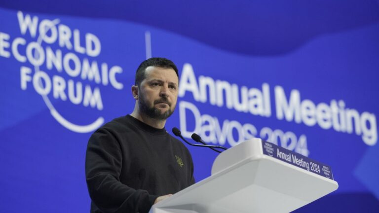 Zelenskiy, Rusya’nın yurt dışında dondurulan milyarlarca dolarının ülkesine gönderilmesini istedi