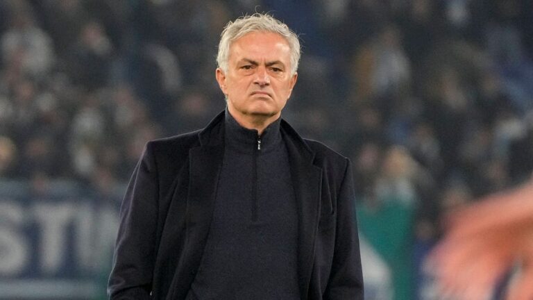 Roma, Teknik Direktör Jose Mourinho’nun görevine son verdi