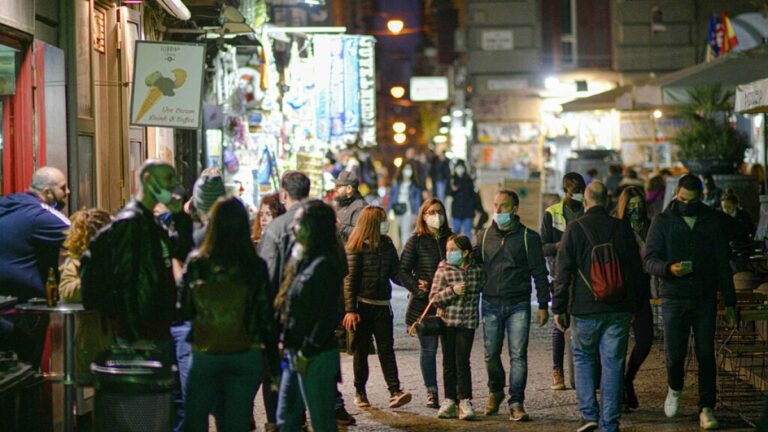 Milano neden gece yarısından sonra dondurma ve pizza satışını yasaklamaya hazırlanıyor?