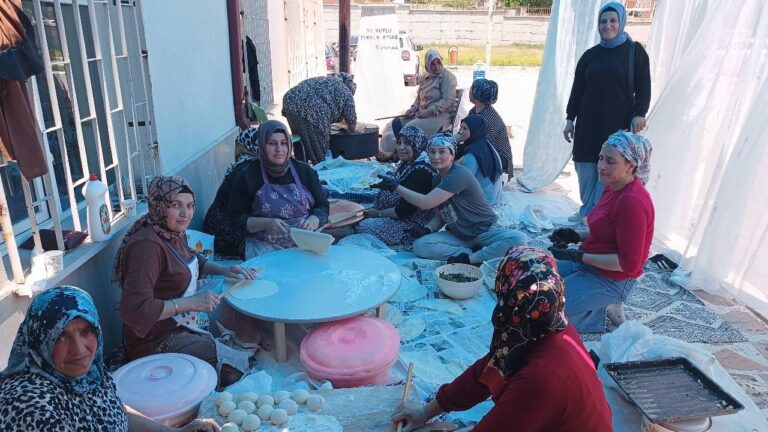 Gemerek’te Filistin’e yardım amacıyla kermes düzenlendi