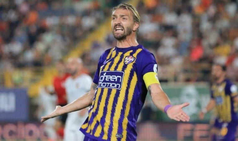 Alanya’da olaylı maç: Arda Turan kırmızı kart gördü! – Son Dakika Spor Haberleri