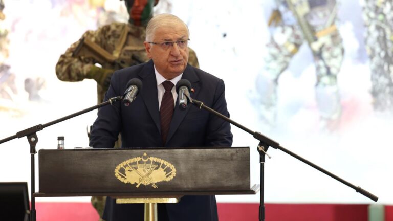 Askeri açıdan güçlü olmak zorundayız