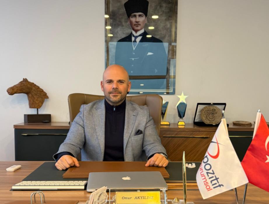 Onur Akyıldız Kimdir