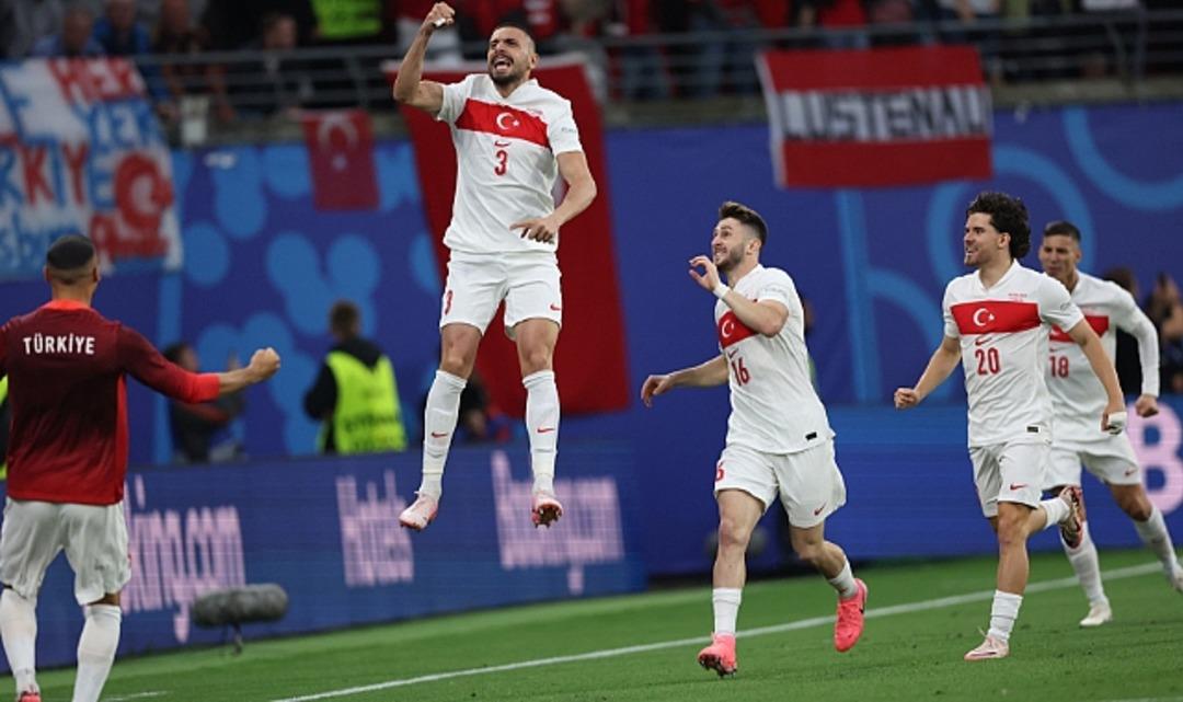 Avusturya-Turiye-0-1-First-AIR-8925