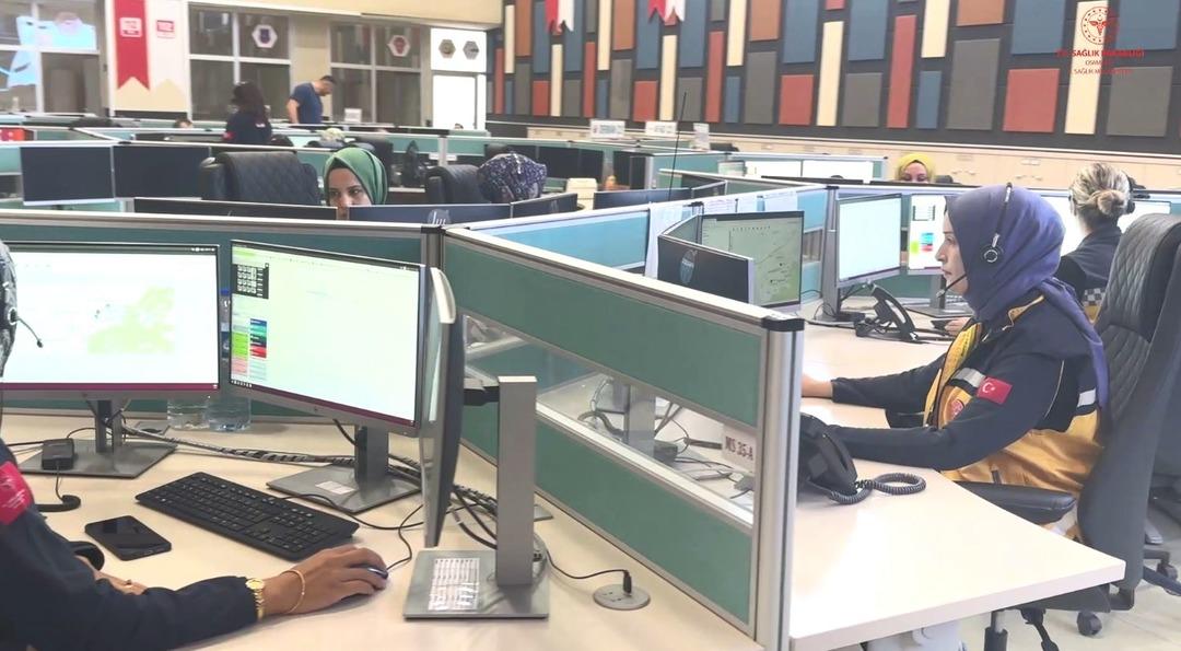 Telefonda hayat tasarrufu: Çağrı Merkezi'nin talimatlarıyla ölü tarafından iade edildi! Heilich manevra oğlunu manevra ile doğurdu ... 2