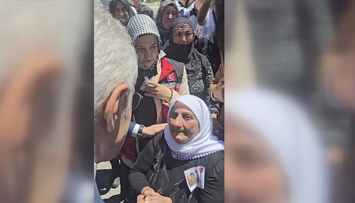 Şehit Celattin Uyanık’ın annesi, Cumhurbaşkanı Erdoğan’a Kürtçe selam gönderdi