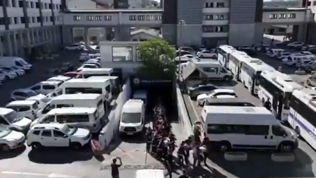 İstanbul Selami Yaldiz Emniyet Müdürü Duyuşturdu: Tehdit, Yağma ve Rehber Etkinlikler yapan Ceza Çeteleri Operasyonu 2