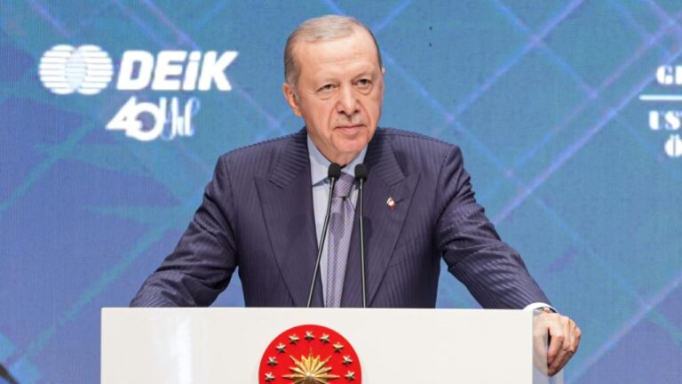 Türkiye barış masalarının aranan aktörü haline geliyor