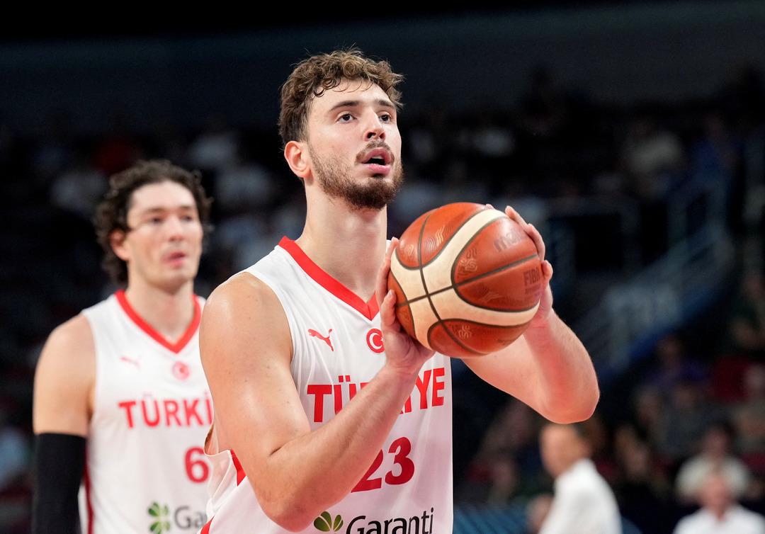 Şimdi nefes al! 12 dev adam hikayeyi dev finallerde yazıyor ve Almanya'daki ilk şampiyonayı takip ediyor ... Avrupa Şampiyonasının sonunda bilmeniz gereken şey bu! 6