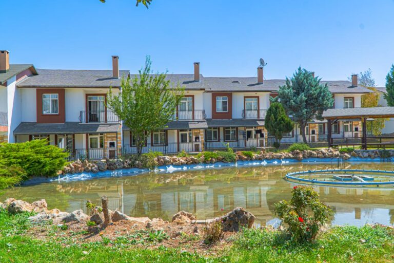 Gazlıgöl Termal Otel ayrıcalıklarıyla şifa ve konfor dolu bir tatil