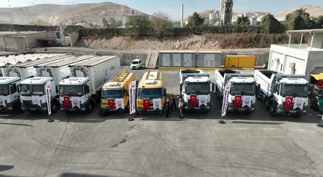 Şanlıurfa Büyükşehir Belediyesi filosunu genişletti! Belediye Başkanı Gülpınar: