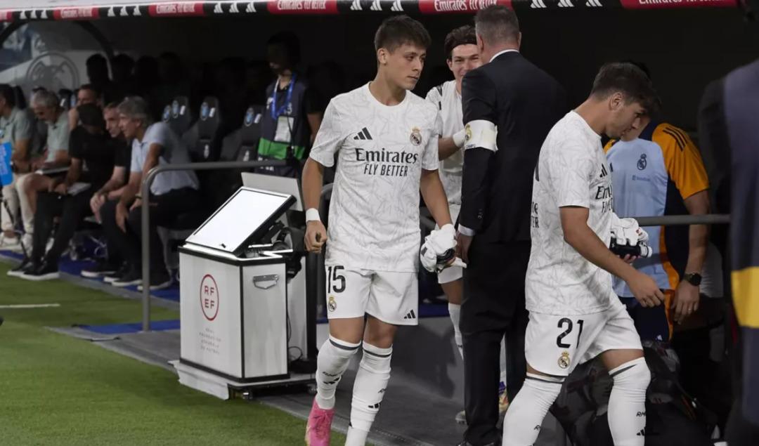 Real Madrid'de Arda Güler'in kararı soyunma odasında kaosa neden oldu! Xabi Alonso ne yapacağını şaşırdı 2